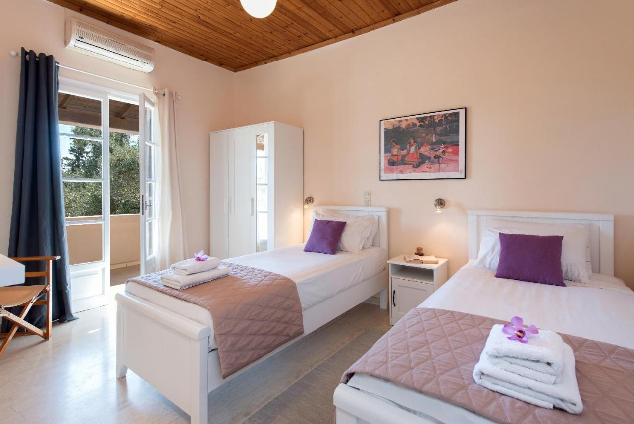 Villa Lofos Kassiopi Exterior photo