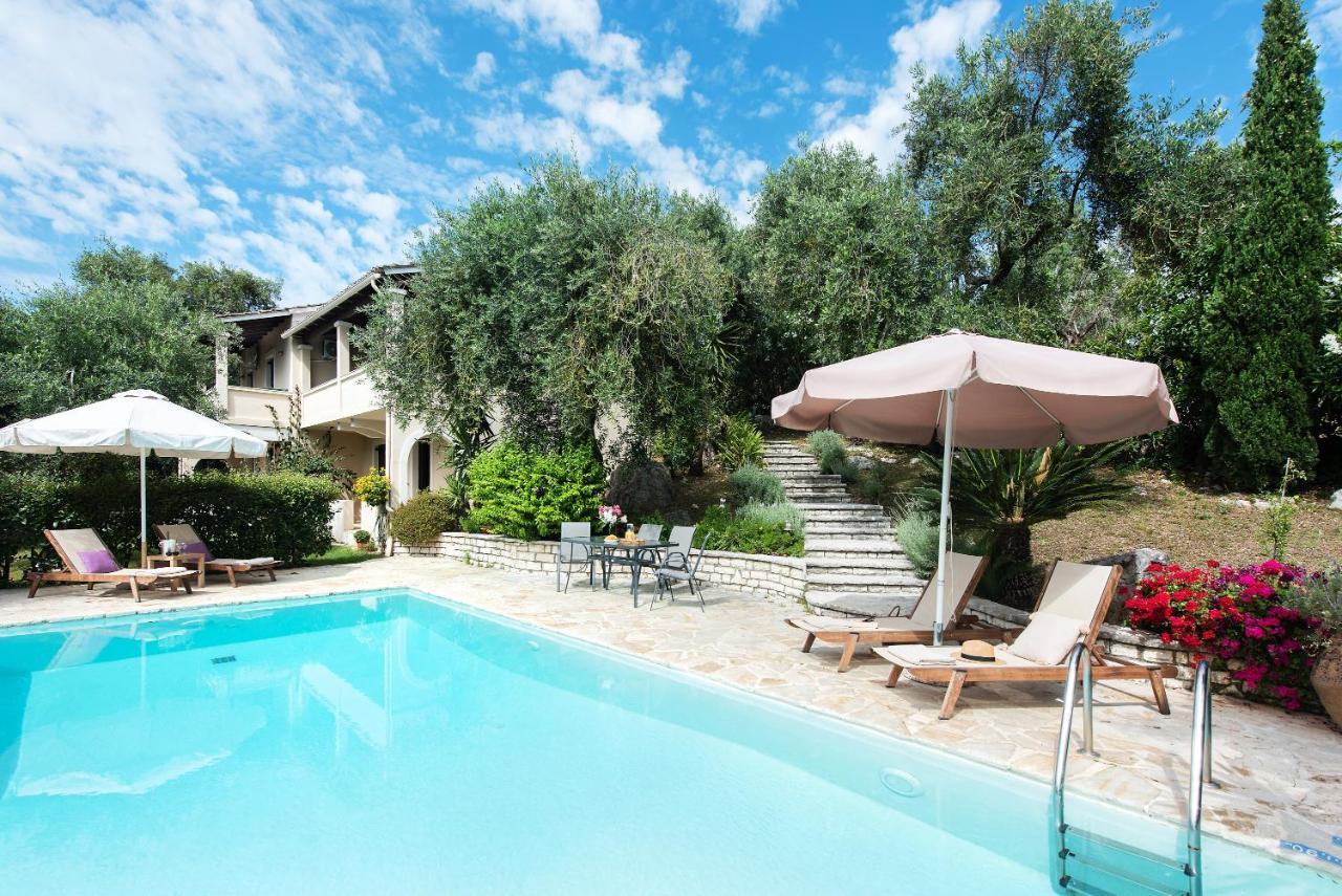 Villa Lofos Kassiopi Exterior photo